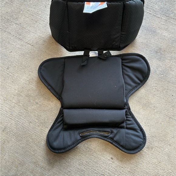 Black Car Seat Insert - Picture 2 of 3